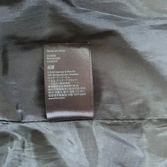 H&M Blue Quilted Puffer Sleeveless Vest Men 44R, 2 Zip Pockets - Picture 11 of 14